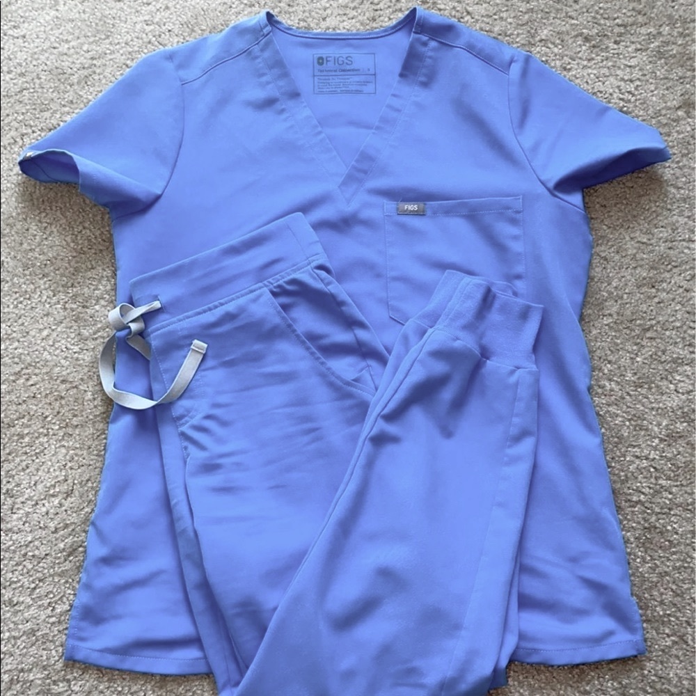 Ceil Blue Figs Scrub Set